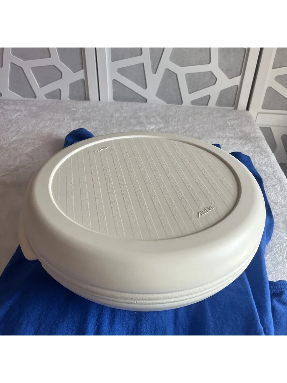 VINTAGE ALADDIN MICROWAVE BOWL! Temp Reserve Covered Dish QC560 USA Made